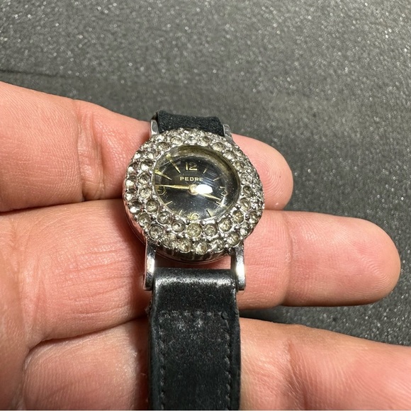 Vintage Pedre Ladies Watch Mechanical Wind Up Silver Tone Black Dial Working - Picture 4 of 8